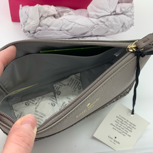 Kate Spade ♠️ Greta Gray Glitter Makeup Bag NWT! - Picture 3 of 5